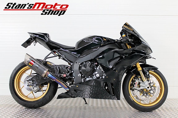 Honda CBR1000RR-R Fireblade SP Akrapovic Helsystem 2 of 22