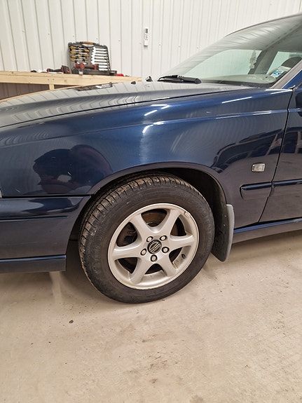 Volvo V70 5 of 5