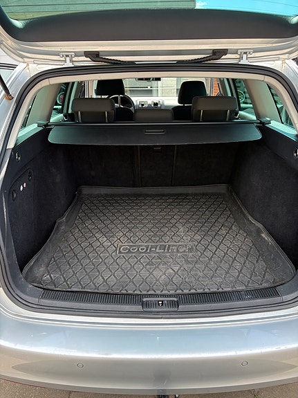 Volkswagen Golf V 5 of 5