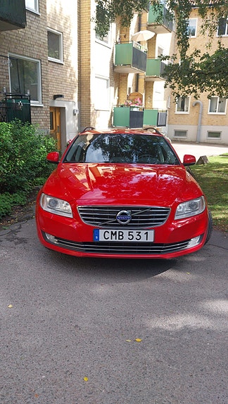Volvo V70 2 of 14