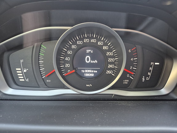 Volvo V70 11 of 14