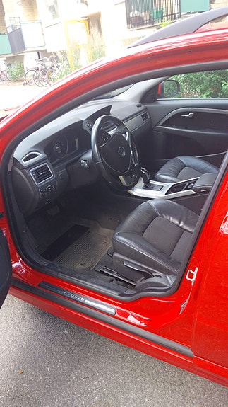 Volvo V70 7 of 14