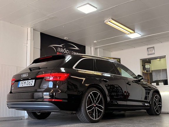 Audi A4 11 of 19