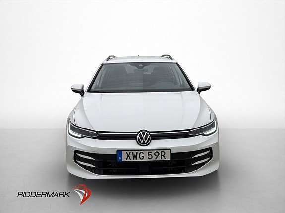 Volkswagen Golf VIII 2 of 29