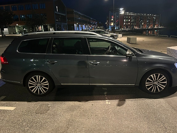 Volkswagen Passat 3 of 5