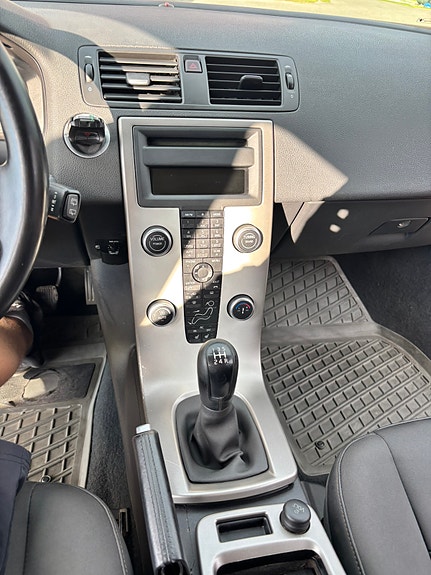 Volvo V50 5 of 5