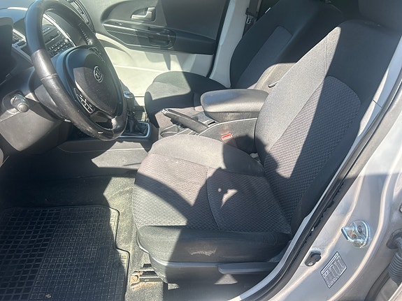 Kia Ceed 5 of 5