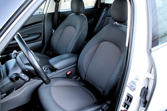 MINI Clubman Cooper 17 of 26