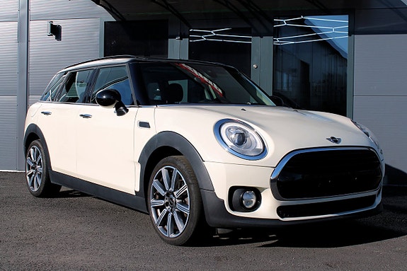 MINI Clubman Cooper 2 of 26