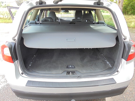 Volvo V70 5 of 5