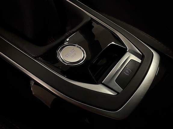 Peugeot 308 SW 21 of 30