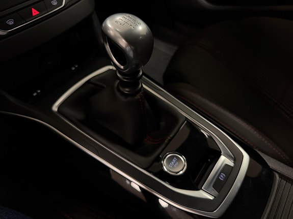 Peugeot 308 SW 20 of 30