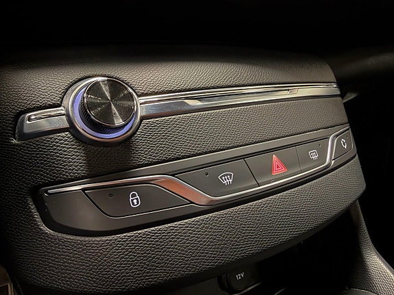 Peugeot 308 SW 16 of 30