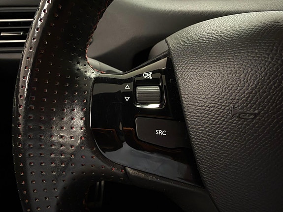 Peugeot 308 SW 22 of 30