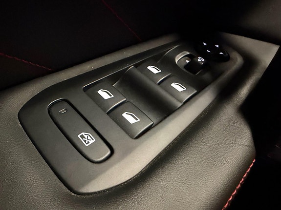 Peugeot 308 SW 17 of 30