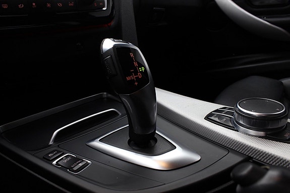 BMW 320 19 of 23