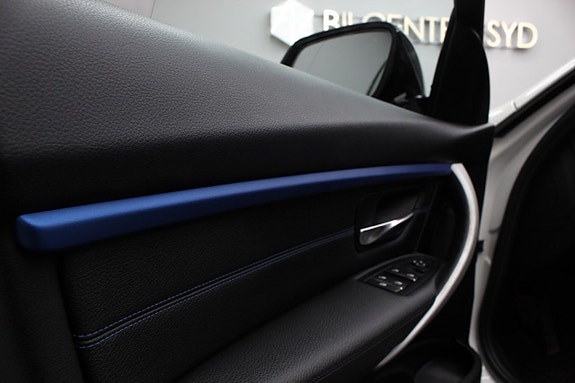 BMW 320 16 of 23