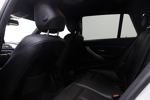 BMW 320 18 of 23