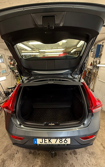 Volvo V40 7 of 13