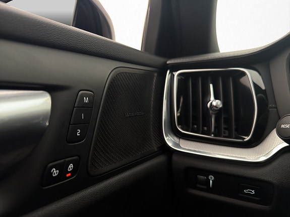 Volvo V60 20 of 30