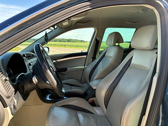 Saab 9-3 6 of 11