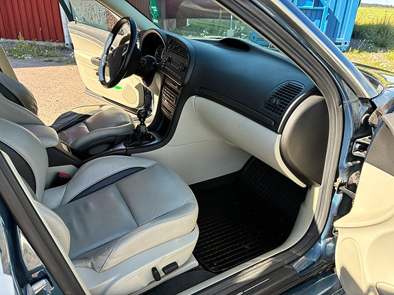 Saab 9-3 8 of 11
