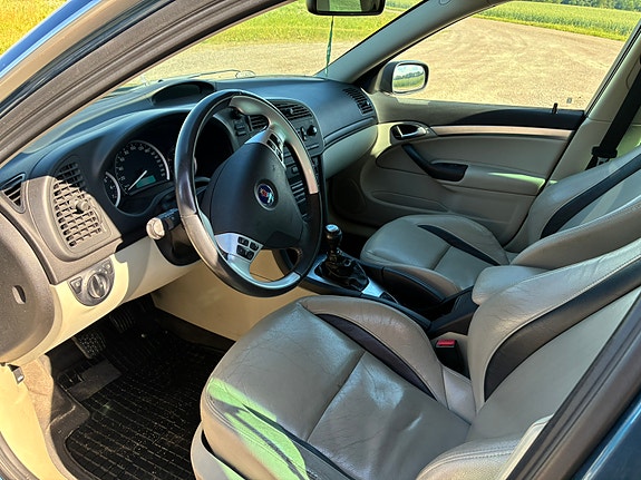 Saab 9-3 5 of 11