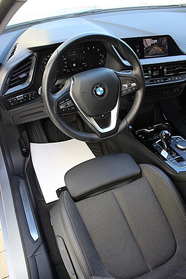 BMW 118i 26 of 30