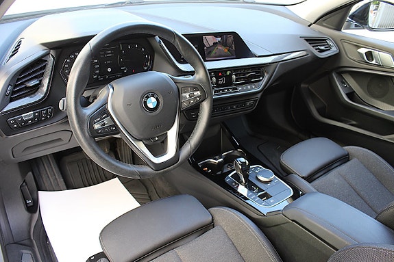BMW 118i 27 of 30