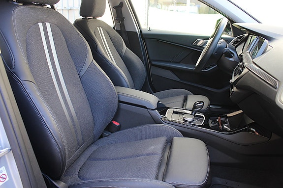 BMW 118i 22 of 30