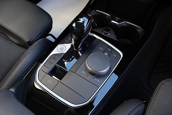BMW 118i 5 of 30