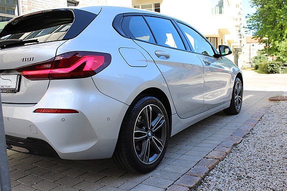 BMW 118i 17 of 30