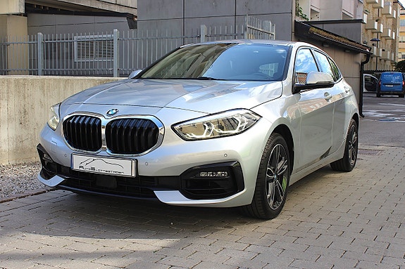 BMW 118i 9 of 30