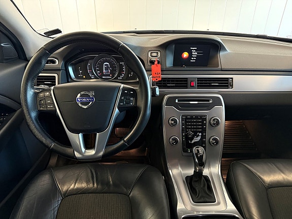 Volvo V70 15 of 19