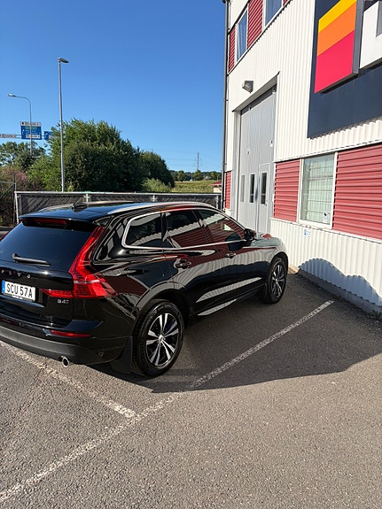 Volvo XC60 3 of 5
