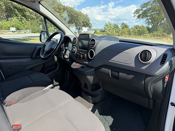 Peugeot Partner 10 of 12