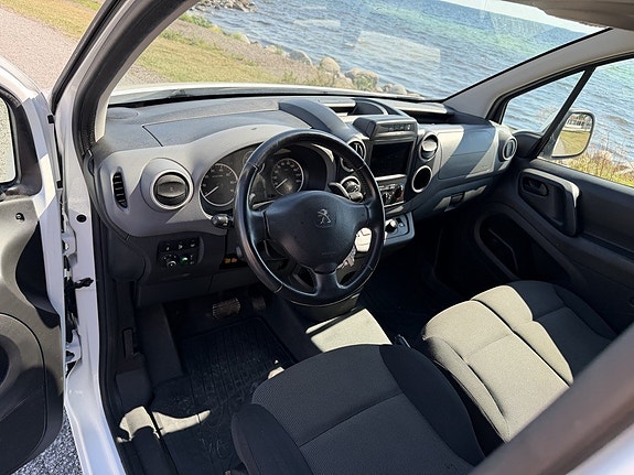 Peugeot Partner 7 of 12