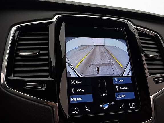 Volvo XC90 29 of 30