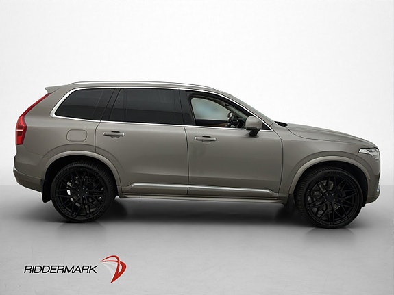 Volvo XC90 9 of 30