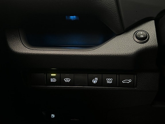 Toyota RAV4 Plug-in Hybrid 25 of 30