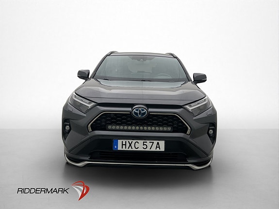 Toyota RAV4 Plug-in Hybrid 2 of 30