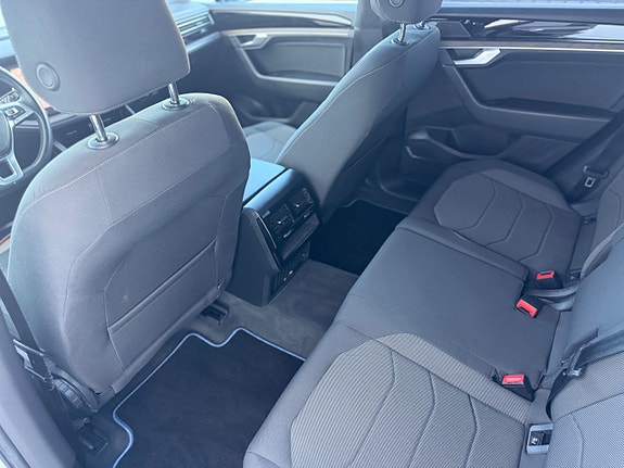 Volkswagen Touareg 19 of 30