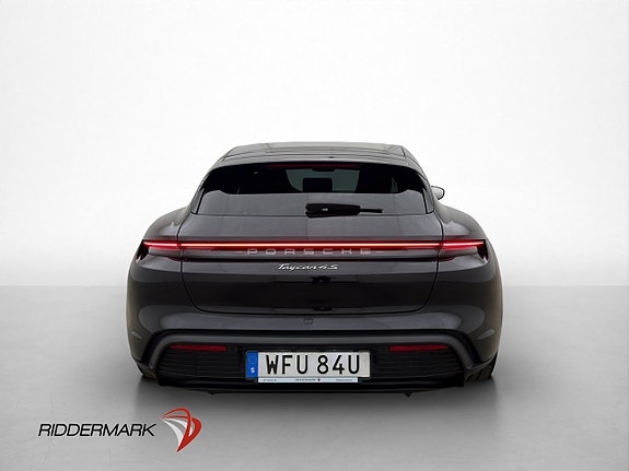 Porsche Taycan 8 of 30