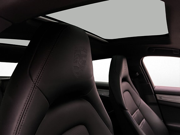 Porsche Panamera 4 25 of 30