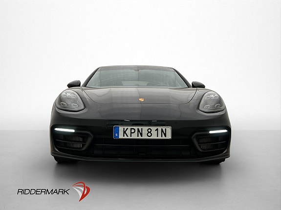 Porsche Panamera 4 2 of 30