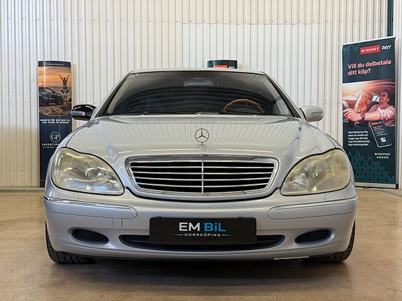 Mercedes-Benz S320 3 of 19