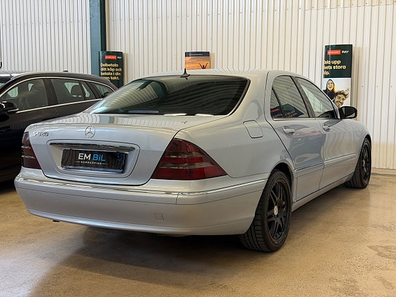 Mercedes-Benz S320 7 of 19