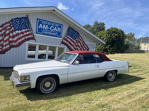 Cadillac Deville 11 of 14