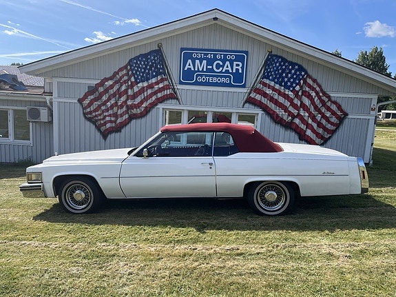 Cadillac Deville 2 of 14