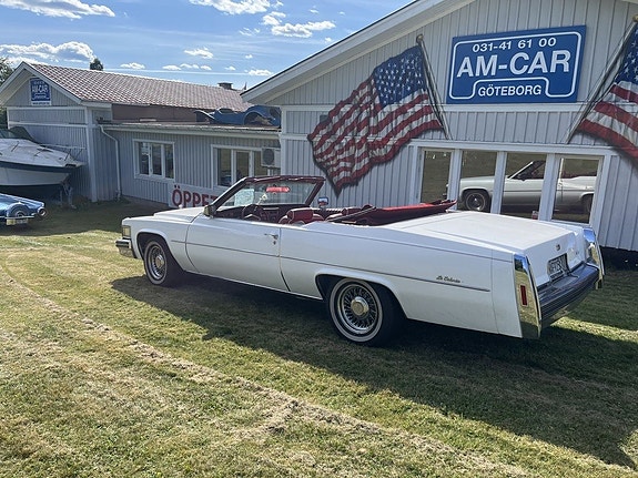 Cadillac Deville 5 of 14